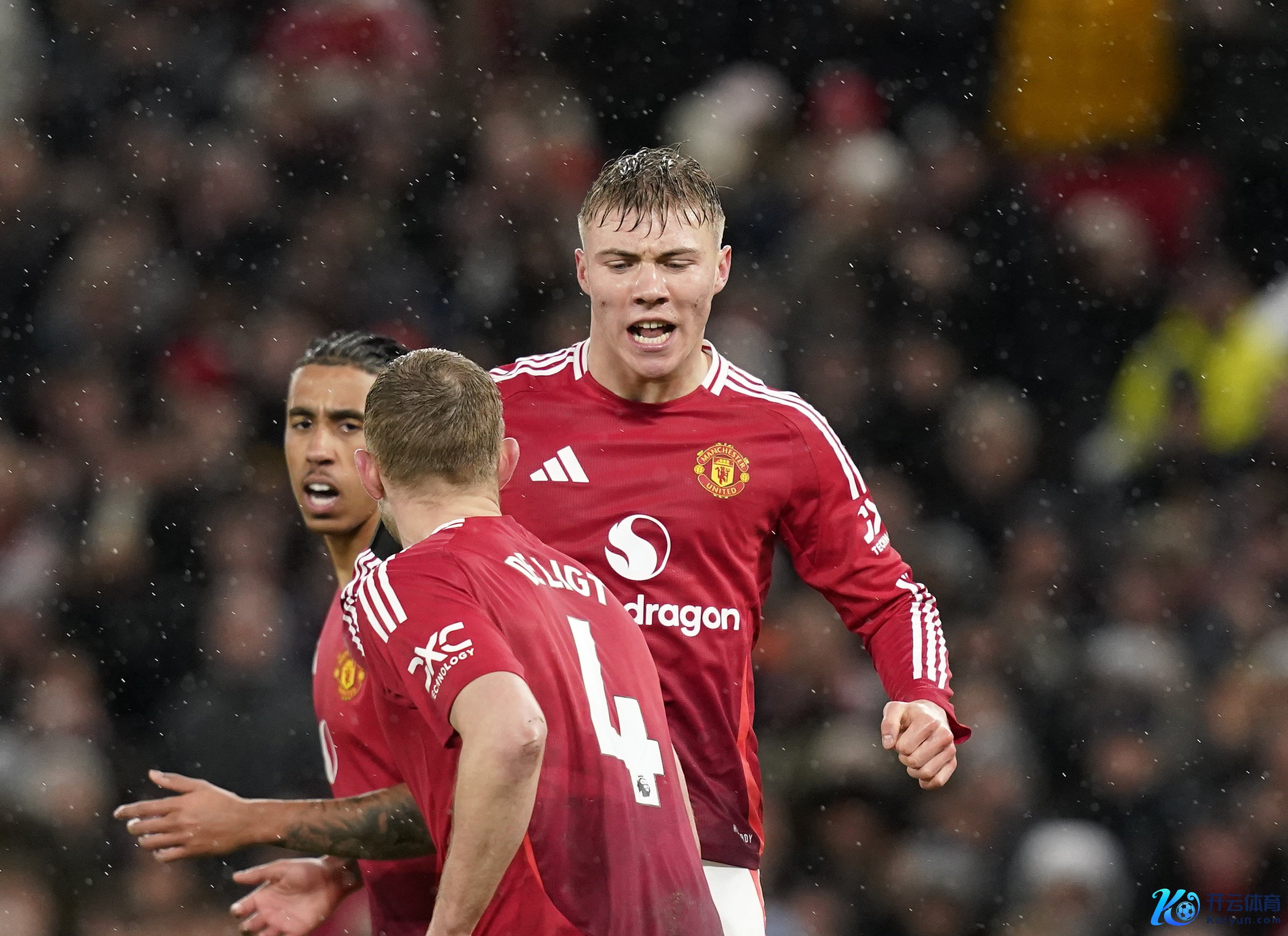 欧文：霍伊伦没得到足够的缓助体育赛事直播，曼联的中锋是英超最难的位置